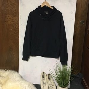 🍏 (3 for $15) Mens sweat shirt